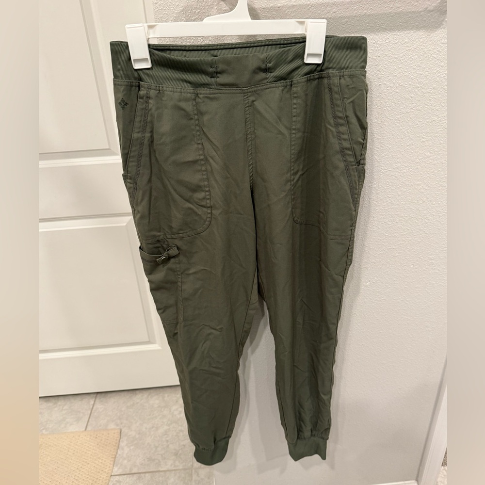 Med Couture Olive Green Women's scrub Pants